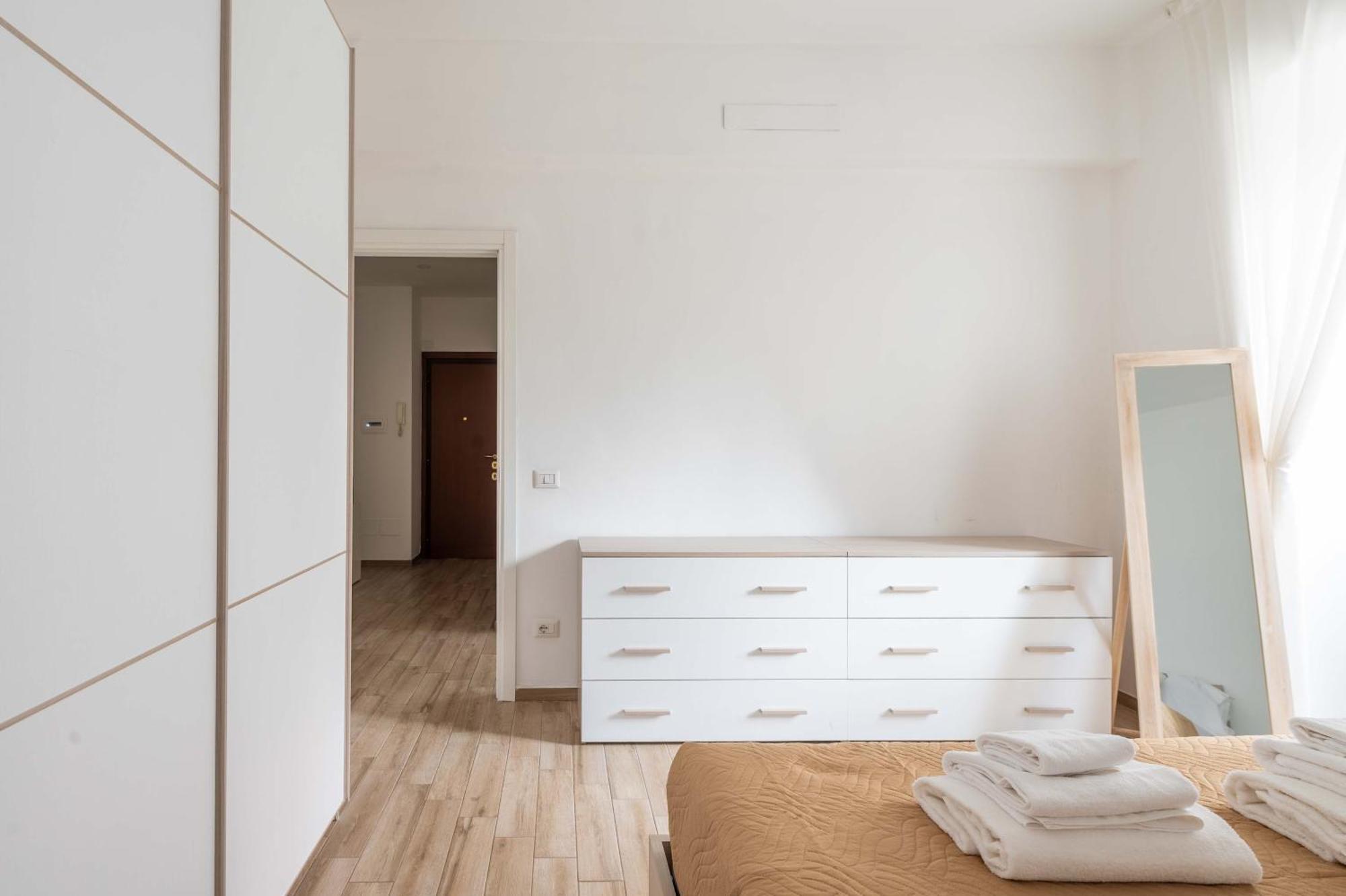 Loverhome 1 Rom